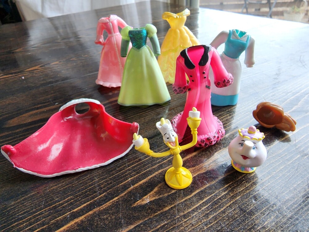 Vintage Disney Princess Belle Glitter Precious Princess Clothes Y2K Mrs. Potts +